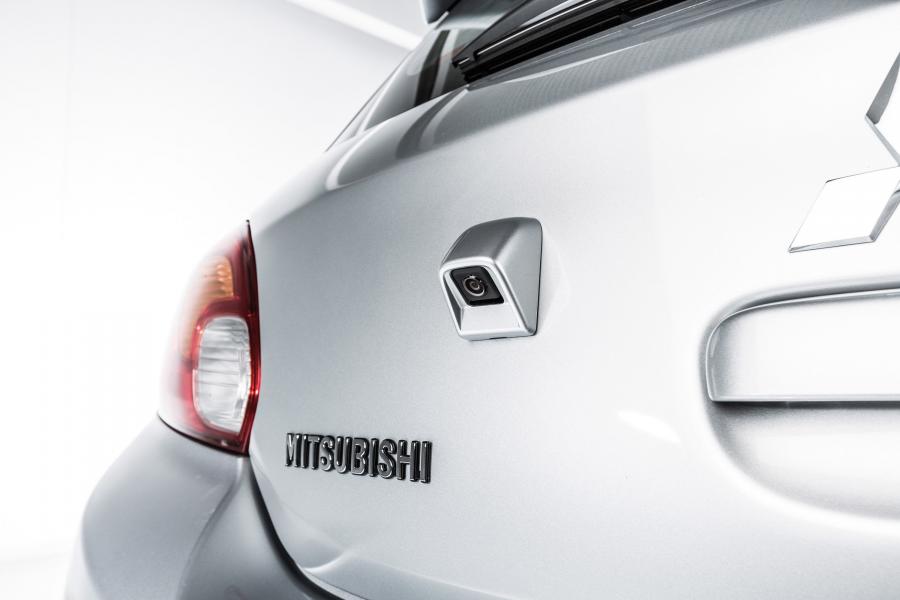  Mitsubishi Mirage ES 2015 года  (фото 11 из 13)